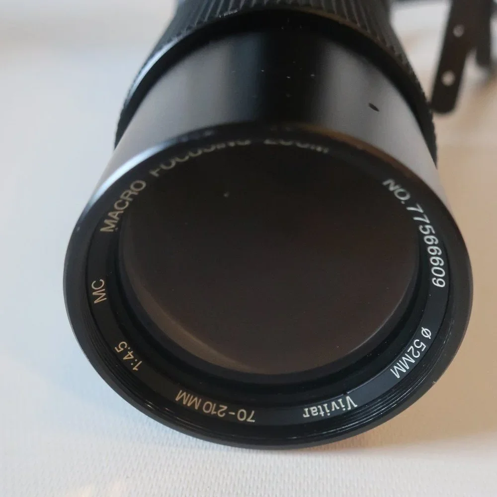 Womens Vivitar Black 52MM 70-210MM 145 Macro Focusing Zoom Lense W/ Case *